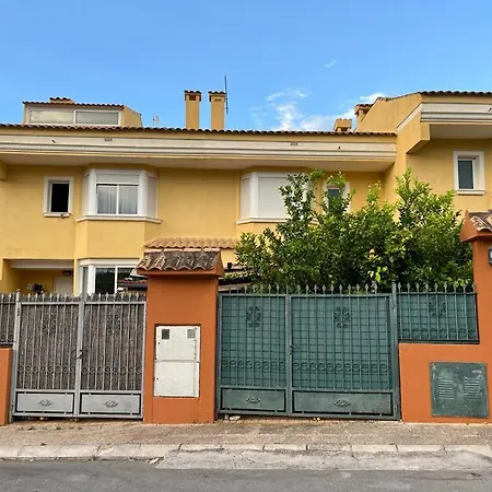 Semesterbostad Casa Riu Verd *